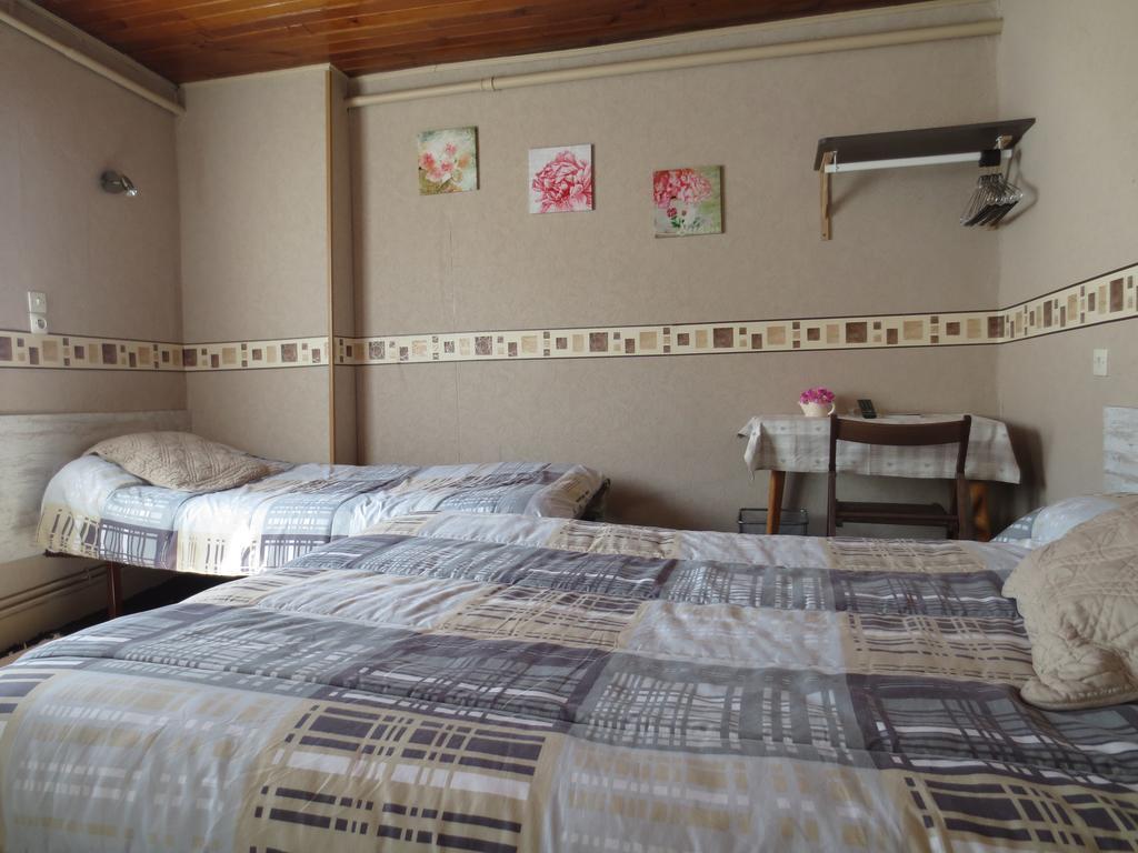 Hotel Les Deux Cols Sainte-Marie-de-Campan Δωμάτιο φωτογραφία
